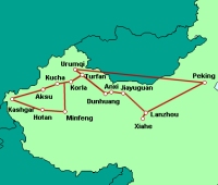 Bahnreise entlang Seidenstrae am Rand der Taklamakan-Wste