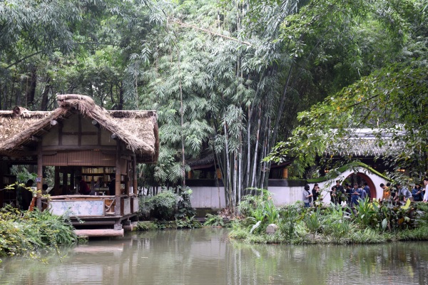 Teich an der Strohhütte von Du Fu Teich an der Strohhütte von Du Fu
